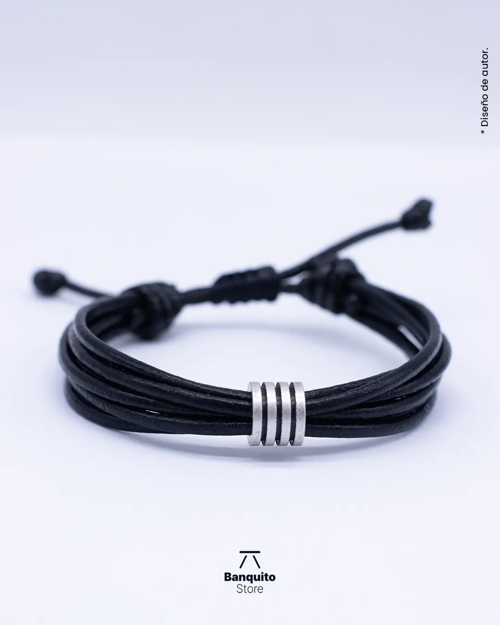 Pulsera de Cuero Liso con Argolla Plateada Envejecida