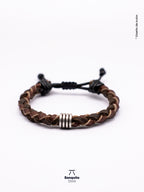 Pulsera de Cuero Trenzado con Detalle en Acero Matte – Hecha a Mano