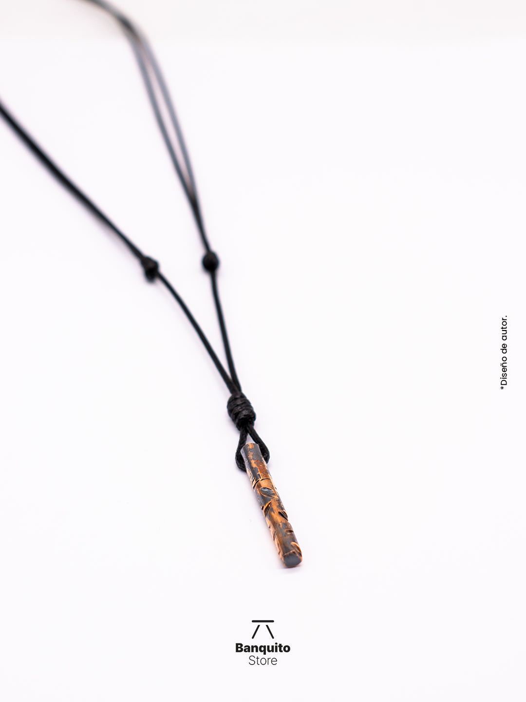Collar de Cobre Texturizado Hecho a Mano | Diseño Industrial