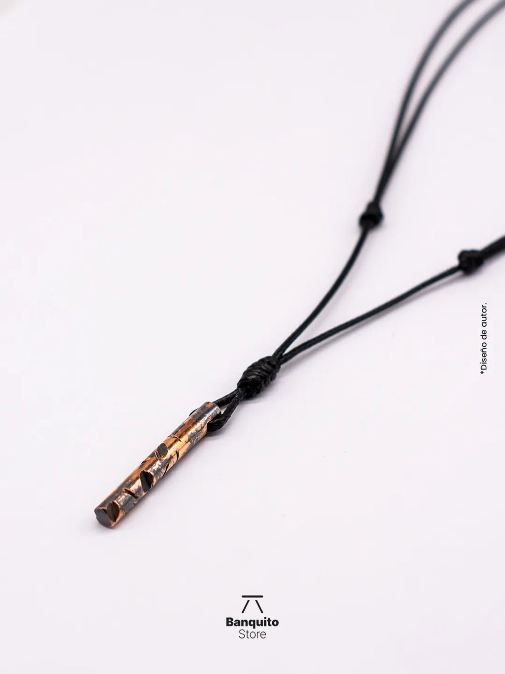 Collar de Cobre Texturizado Hecho a Mano | Diseño Industrial