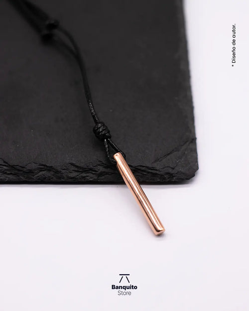 Colgante de Cobre Artesanal para Hombre | Diseño Minimalista
