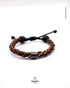 Pulsera de Cuero Trenzado con Detalle en Acero Matte Oscuro – Hecha a Mano
