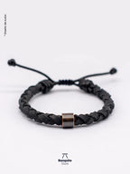 Pulsera de Cuero Trenzado con Detalle liso en Acero Cobrizo – Hecha a Mano