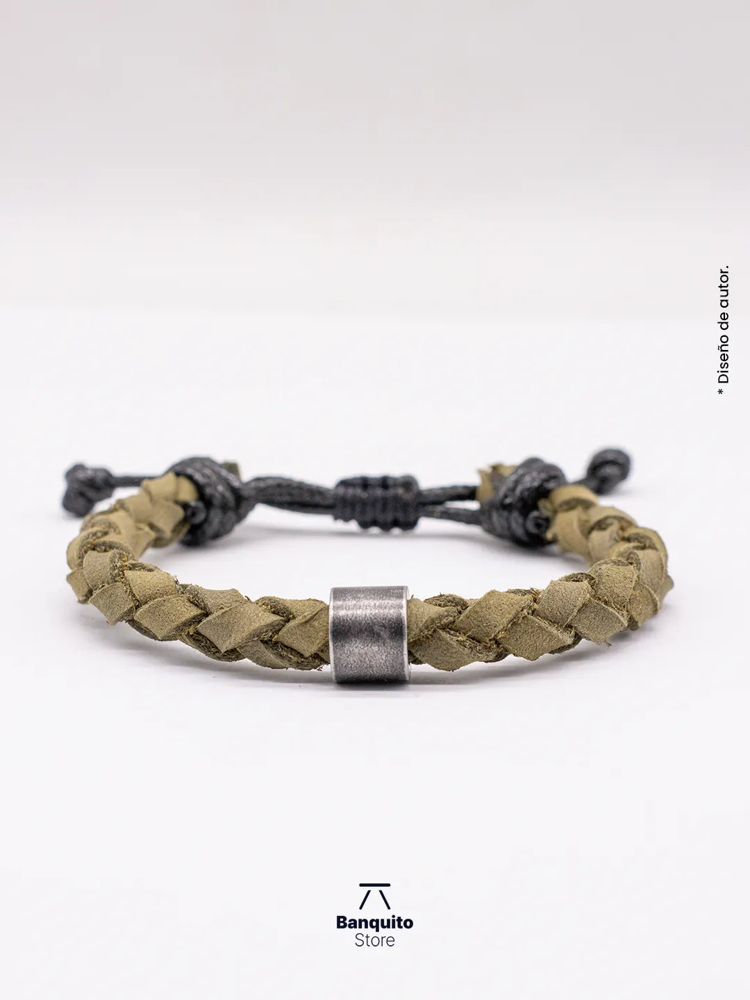 Pulsera de Cuero Trenzado con Detalle en Acero Gris – Hecha a Mano