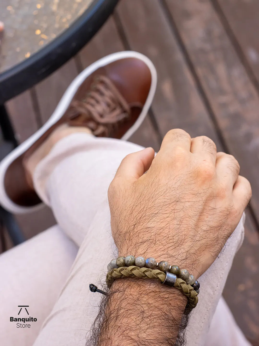 Pulsera de Cuero Trenzado con Detalle en Acero Gris – Hecha a Mano