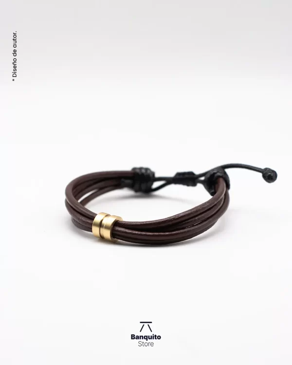 Pulsera de Cuero Café con Argolla Dorada – Diseño Masculino - Imagen 4