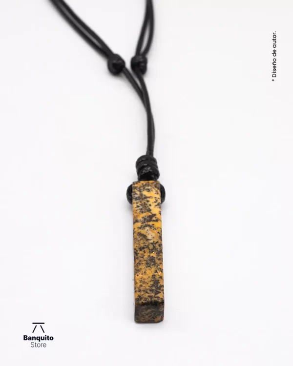 Collar artesanal con piedra Andacollita – Joya chilena con historia