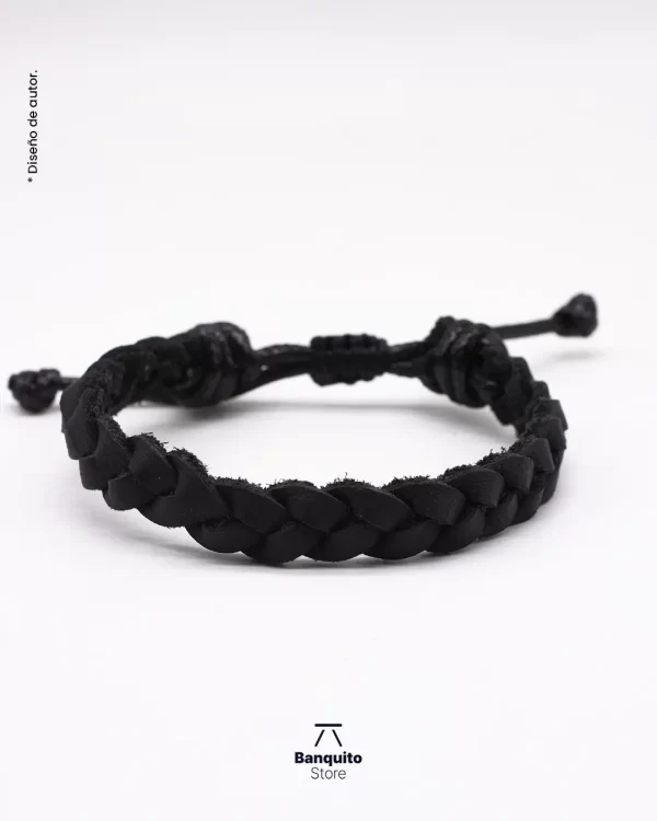 Pulsera de cuero negro trenzado plano