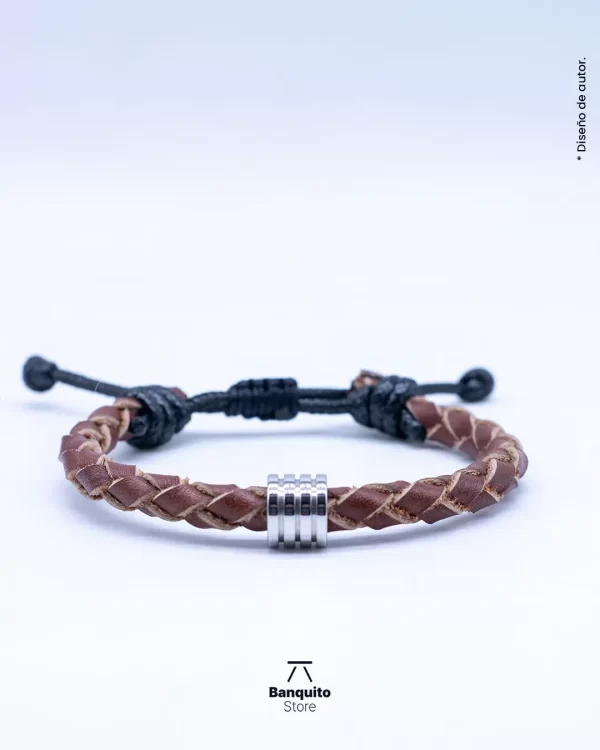 Pulsera de cuero café con argolla