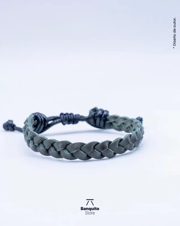 Pulsera de cuero verde trenzado plano - Imagen 2
