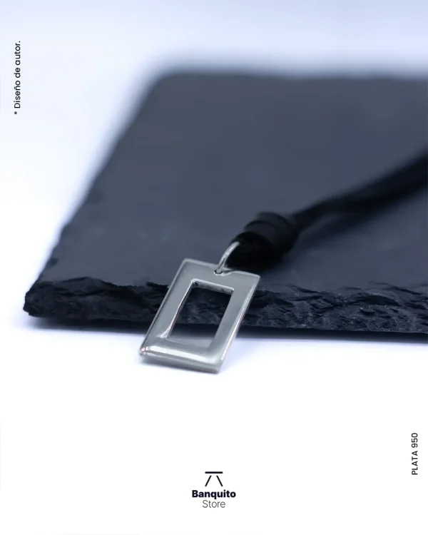 Collar de plata 950 – Diseño minimalista