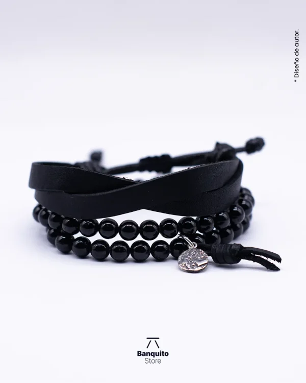 Pulsera doble de turmalina negra con medalla de plata 950