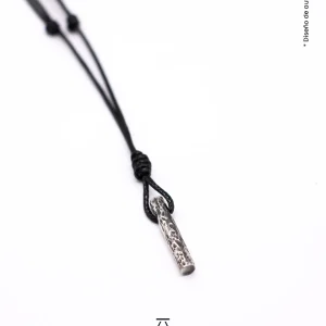 Colgante Martillado de Plata 950 Hombre | Cilindro Envejecido