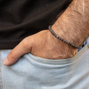 Pulsera Ónix 4mm Hombre – Acabado Rústico y Brillante
